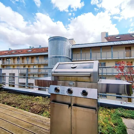 Design Fuer Bis Zu 4 Im 2 Og, Modern, Dachterrasse, Grill, Ruhige Lage, Smart Tv, Wii, Lan Und Wlan アパート ニュルンベルク