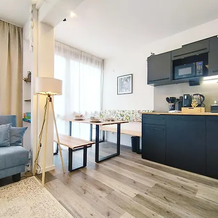 Design Fuer Bis Zu 4 Im 2 Og, Modern, Dachterrasse, Grill, Ruhige Lage, Smart Tv, Wii, Lan Und Wlan