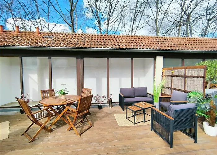 Apartment Design Für Bis Zu 4 Im 2 Og, Modern, Dachterrasse, Grill, Ruhige Lage, Plus, Wii, Lan Und Wlan *
