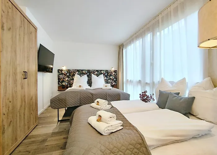 Design Für Bis Zu 4 Im 2 Og, Modern, Dachterrasse, Grill, Ruhige Lage, Plus, Wii, Lan Und Wlan *